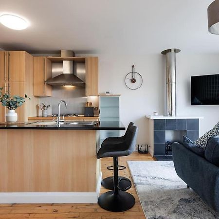 Modern Penthouse Apartment 2 Bed, 2 Bath Sleeps 6 City Centre Belfast Zewnętrze zdjęcie
