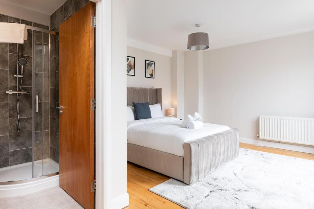 Modern Penthouse Apartment 2 Bed, 2 Bath Sleeps 6 City Centre Belfast Zewnętrze zdjęcie