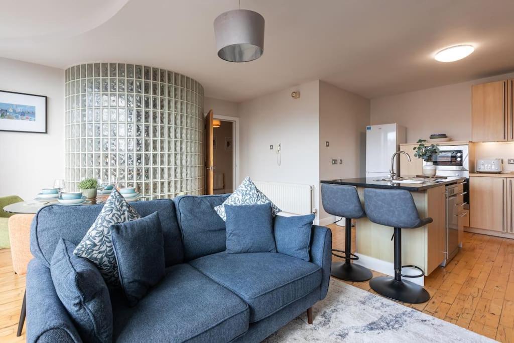 Modern Penthouse Apartment 2 Bed, 2 Bath Sleeps 6 City Centre Belfast Zewnętrze zdjęcie