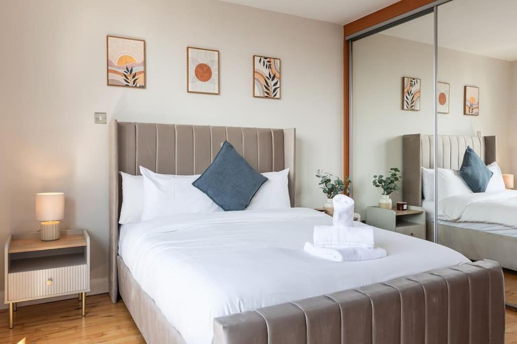 Modern Penthouse Apartment 2 Bed, 2 Bath Sleeps 6 City Centre Belfast Zewnętrze zdjęcie