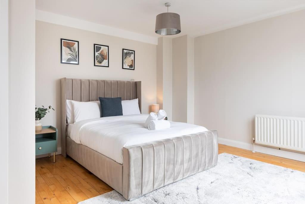 Modern Penthouse Apartment 2 Bed, 2 Bath Sleeps 6 City Centre Belfast Zewnętrze zdjęcie