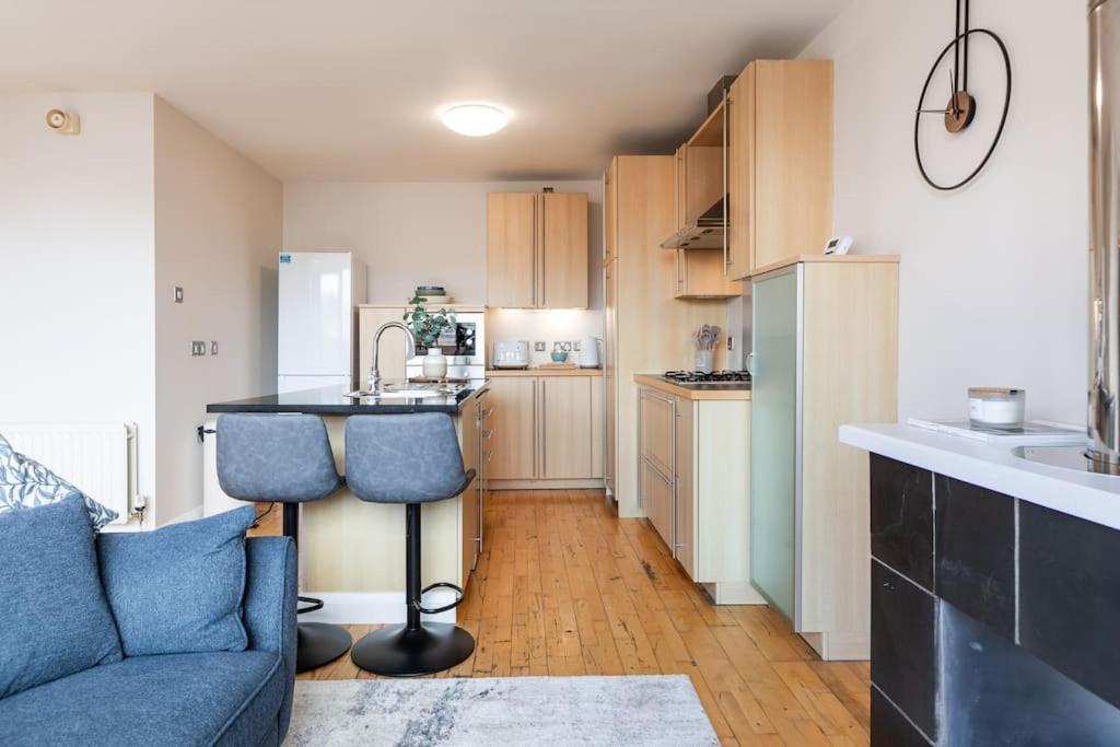 Modern Penthouse Apartment 2 Bed, 2 Bath Sleeps 6 City Centre Belfast Zewnętrze zdjęcie