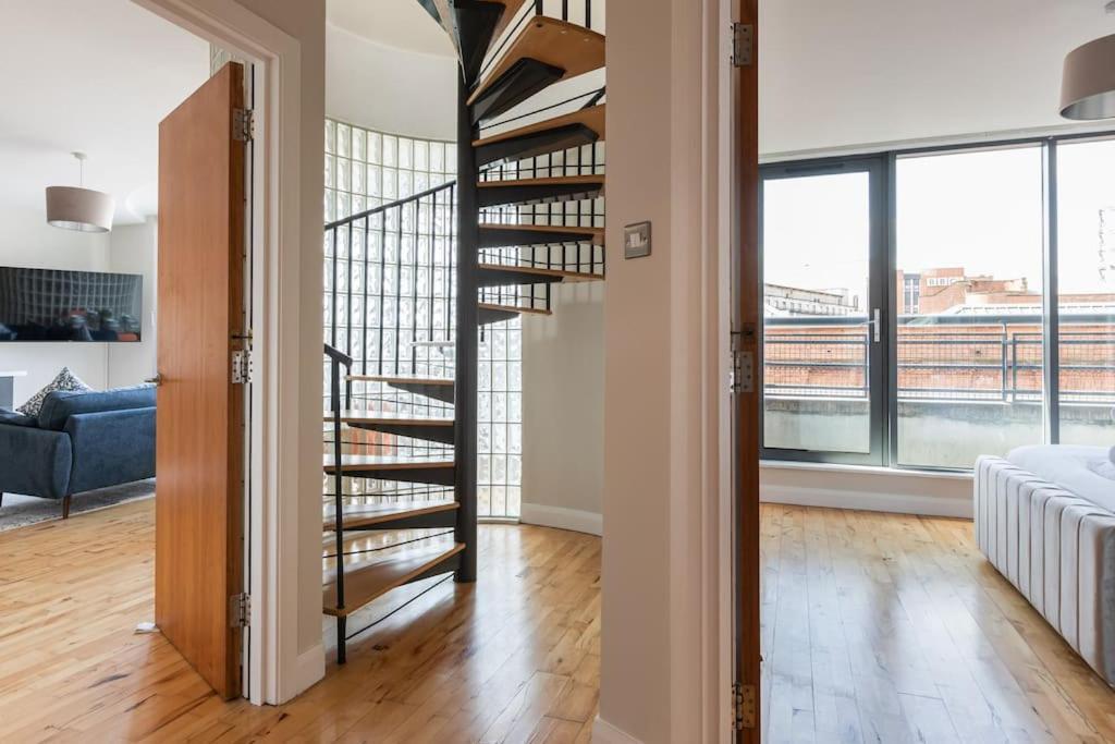 Modern Penthouse Apartment 2 Bed, 2 Bath Sleeps 6 City Centre Belfast Zewnętrze zdjęcie