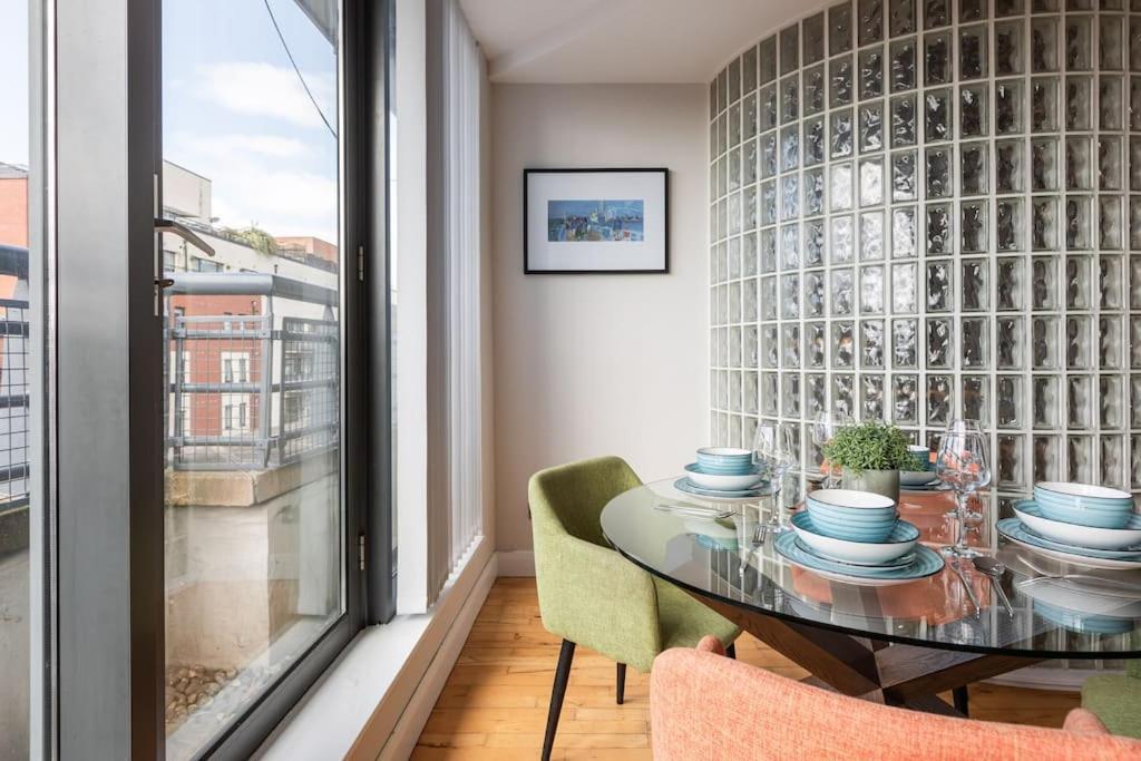 Modern Penthouse Apartment 2 Bed, 2 Bath Sleeps 6 City Centre Belfast Zewnętrze zdjęcie