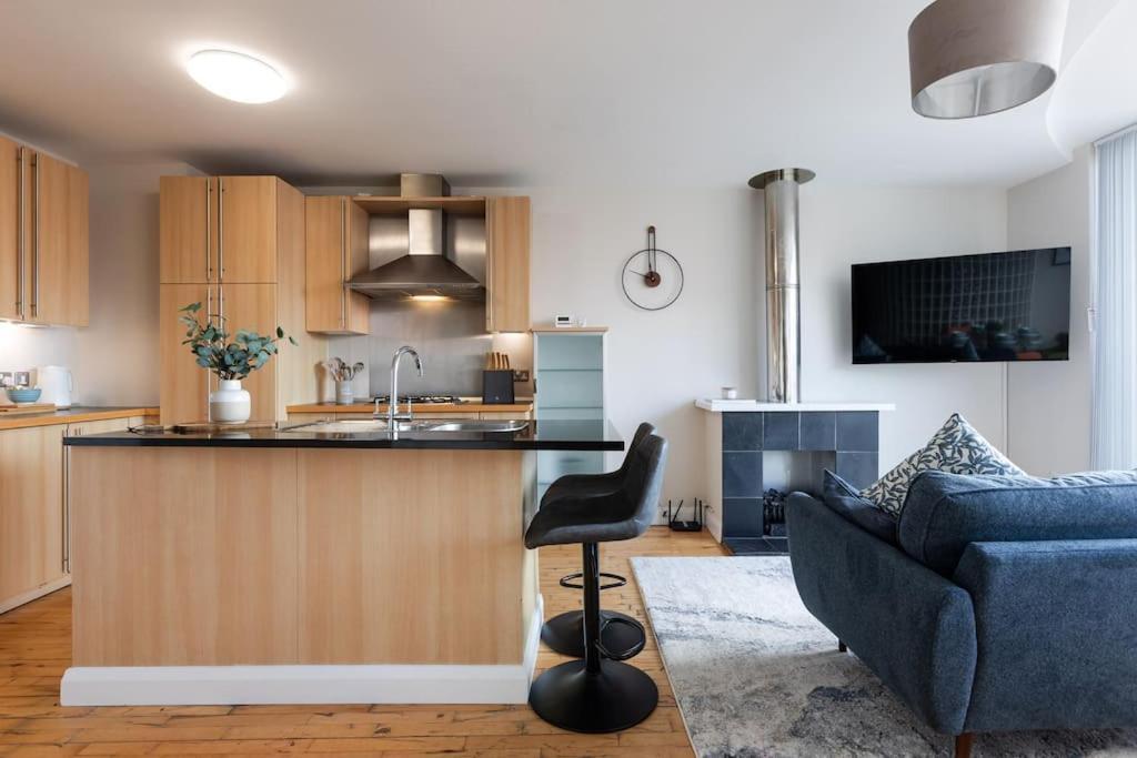 Modern Penthouse Apartment 2 Bed, 2 Bath Sleeps 6 City Centre Belfast Zewnętrze zdjęcie
